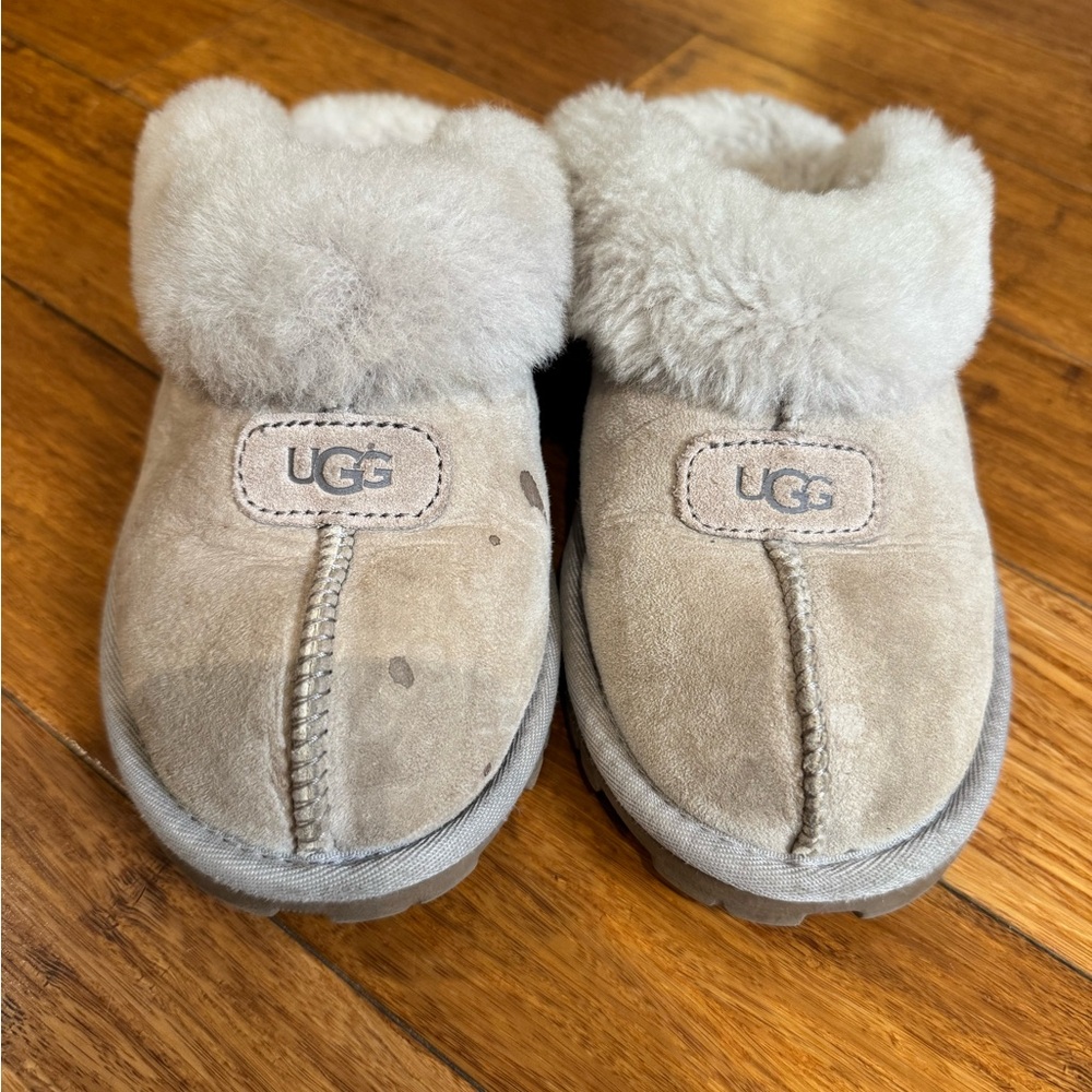 UGG Women's Gray Ugg Slippers/ clogs